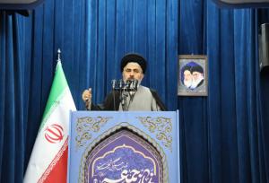 قریشی: مسئولان با بکارگیری افراد متخصص مشکلات کشور را ریشه ای حل کنند