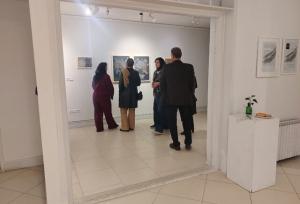 نمایشگاه «کوک نقش»؛ بازخوانی سنت سوزن‌دوزی در نقاشی معاصر