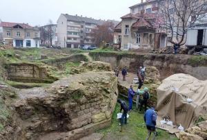 «حلقه ازدواج طلایی» بعد از ۱۸۰۰ سال در ویرانه‌های روم باستان پیدا شد