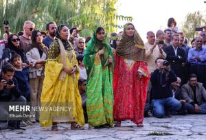 جشنواره تئاتر خیابانی مریوان؛ نماد بلوغ هنری و تبادل فرهنگی بین‌المللی