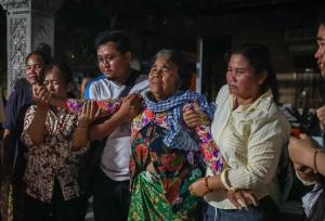 کامبوج از حملات هوایی تایلند خبر داد