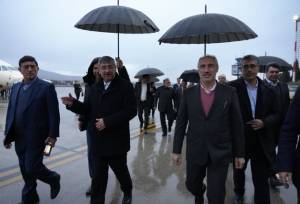 سفر یک‌روزه رئیس سازمان برنامه و بودجه کشور به لرستان