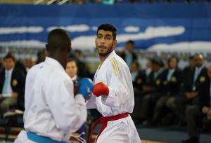 ماجرای عجیب دستکش صالح اباذری که به جایگاه تماشاگران پرتاب شد!
