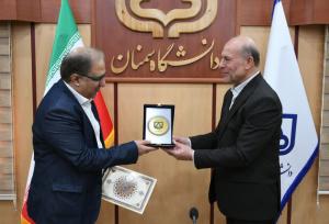 ضرورت بهره‌گیری از هوش مصنوعی و فناوری‌های نوین در فرایند نشر کتب