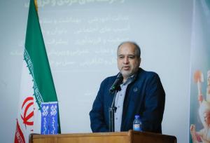 خضریان: مدیرانی که طعم محرومیت را نچشیده باشند، خدمت‌رسانی واقعی را نمی‌فهمند