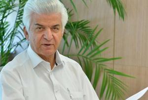 ایجاد مسیر آبی در بنادر و گمرکات، در کاهش فرایند ترخیص اثرگذار است