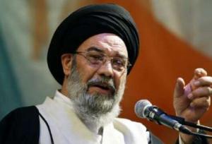 نماینده ولی‌فقیه در استان اصفهان: قرآن داروخانه الهی و ائمه پزشکان آن هستند/ معجزه قرآن تا روز قیامت تکرارناپذیر است