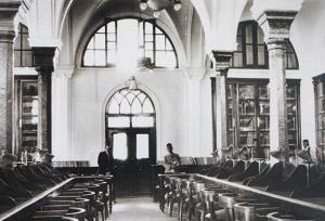 از حوضخانه مشروطه تا ساختمان ایران‌شناسی