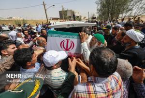 تشییع شهید دهستانی در بافق برگزار شد