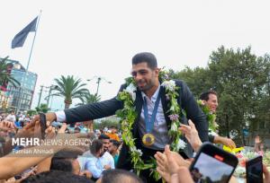 واکنش هادی ساروی به قرار گرفتن نامش کنار برترین ورزشکاران جهان