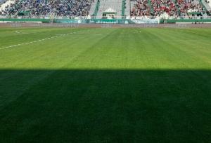 ظرفیت ورزشگاه امام خمینی اراک تکمیل شد