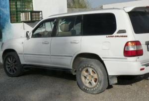 سرهنگ عزیزی: لندکروزهای ۱۵۰ میلیاردی قاچاق در عباس آباد کشف شد