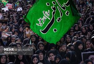 اعزام نخستین گروه خادمین قرارگاه زینبیه به شهر کربلا