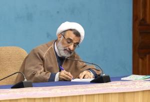 خسروپناه:الگوی نوین حکمرانی فناوری در تولید داروی گیاهی ایجاد شد 