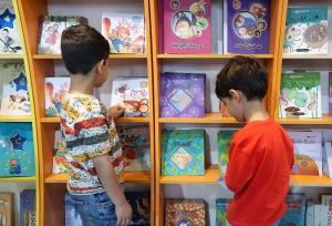 روان‌شناسی غیرمستقیم قصه‌ها برای کودکان و والدین مؤثرتر است