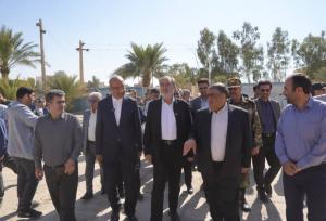 بازدید اعضای کمیسیون امنیت ملی از ساختمان بمباران‌شده در جنگ ۱۲ روزه