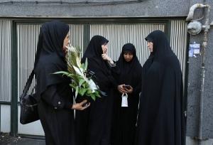 دیدار با خانواده شهیده صادق زاده
