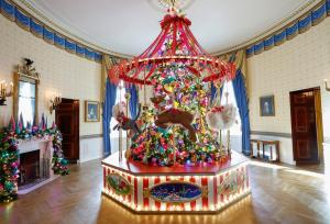 همسران بایدن و ترامپ کریسمس کاخ سفید را چگونه تزئین کردند؟