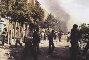 همدان سنگر استوار انقلاب؛ نخستین شهری که مجسمه شاه پایین آمد