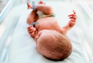 یک مسئول: سزارین تنها باید با تشخیص پزشک انجام شود