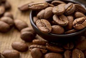 کافئین برای بدن مفید است یا ضرر دارد