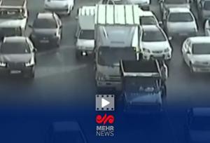 تصادف دو خودرو و ایجاد اختلال و ترافیک در مسیر بزرگراه شهید زین الدین