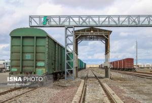 نماینده مردم گنبد کاووس: گلستان برای توسعه به مدیریت یکپارچه منطقه آزاد و زیرساخت نیاز دارد