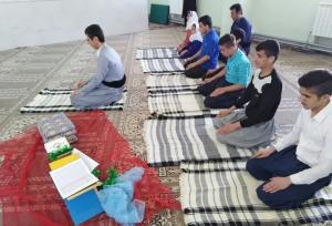 «سودای بندگی» در کردستان؛ شکوفایی معنوی ۹۴۰ دانش‌آموز با نیازهای ویژه