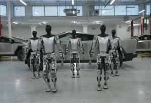 روبات‌های انسان‌نما در کارخانه تسلا