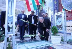 ادای احترام دبیرکل ستاد مبارزه با مواد مخدر به مقام شامخ شهید سلیمانی