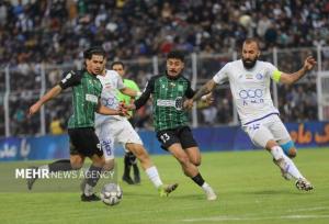 تساوی خیبر و استقلال در نیمه اول/ VAR دو بار به داد ساپینتو رسید