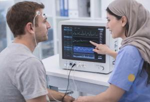 تنفس سطحی و تپش قلب در کنار درد؛ آیا تنظیم تنفس می‌تواند درد را کمتر کند؟