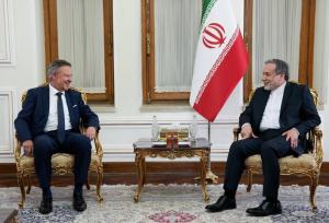 سفیر آلمان در پایان مأموریت دیپلماتیک خود با عراقچی دیدار کرد