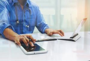 امکان برگزاری مجازی کلاس‌های باقیمانده در دانشگاه‌های علوم پزشکی