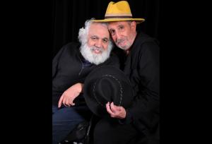 رونمایی از لوگوموشن و تصویری از فرهاد آییش در نمایش «ونگوگ»