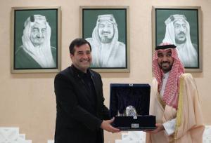 نشست دیپلماتیک دنیامالی با وزیر ورزش‌ عربستان‌