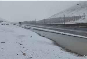 بازگشایی راه های آذربایجان شرقی توسط راهداران