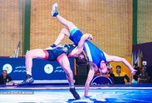 معرفی نفرات برتر ۵ وزن نخست کشتی فرنگی جوانان/ قهرمانی شمسی‌پور و محمدحسینی