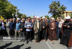 تجمع و راهپیمایی مردم قزوین در حمایت از پاسخ موشکی ایران