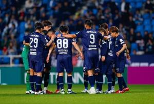 سرمربی شهاب زاهدی در ژاپن اخراج شد