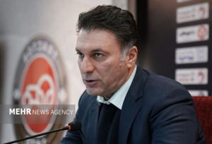 کار تراکتور برای قهرمان تمام نشده/ با نظر سرمربی تیم را تقویت می کنیم