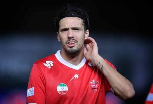 ستاره محبوب سرخ‌ها، دربی را از دست داد!