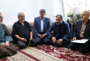 ابلاغ سلام رهبر معظم انقلاب به بازماندگان شهدای تجاوز به آستانه‌اشرفیه