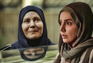 ماهگلِ سریال آنام در یک مراسم هنری آفتابی شد