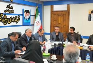 قوانین بیمه و مالیات باید در خدمت تولید باشد