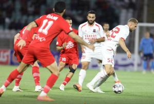 پوشش زنده؛ نساجی ۳ گل به تراکتور زد؛ پرسپولیس و سپاهان مساوی کردند