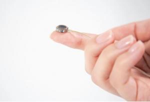 تراشه با قابلیت احیای گفتار افراد فلج مجوز آزمایش دریافت کرد