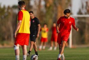 تمرین اختصاصی عمری در پرسپولیس؛ مدافع جوان زیر نظر پزشکان