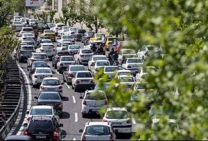 ترافیک در خیابان‌ها و بزرگراه‌های تهران سنگین است