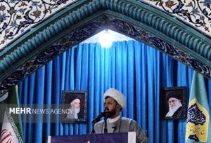 امام جمعه زهک: حفظ فرهنگ ایرانی اسلامی در برابر فرهنگ غرب ضروری است